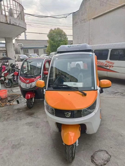 东威三轮车